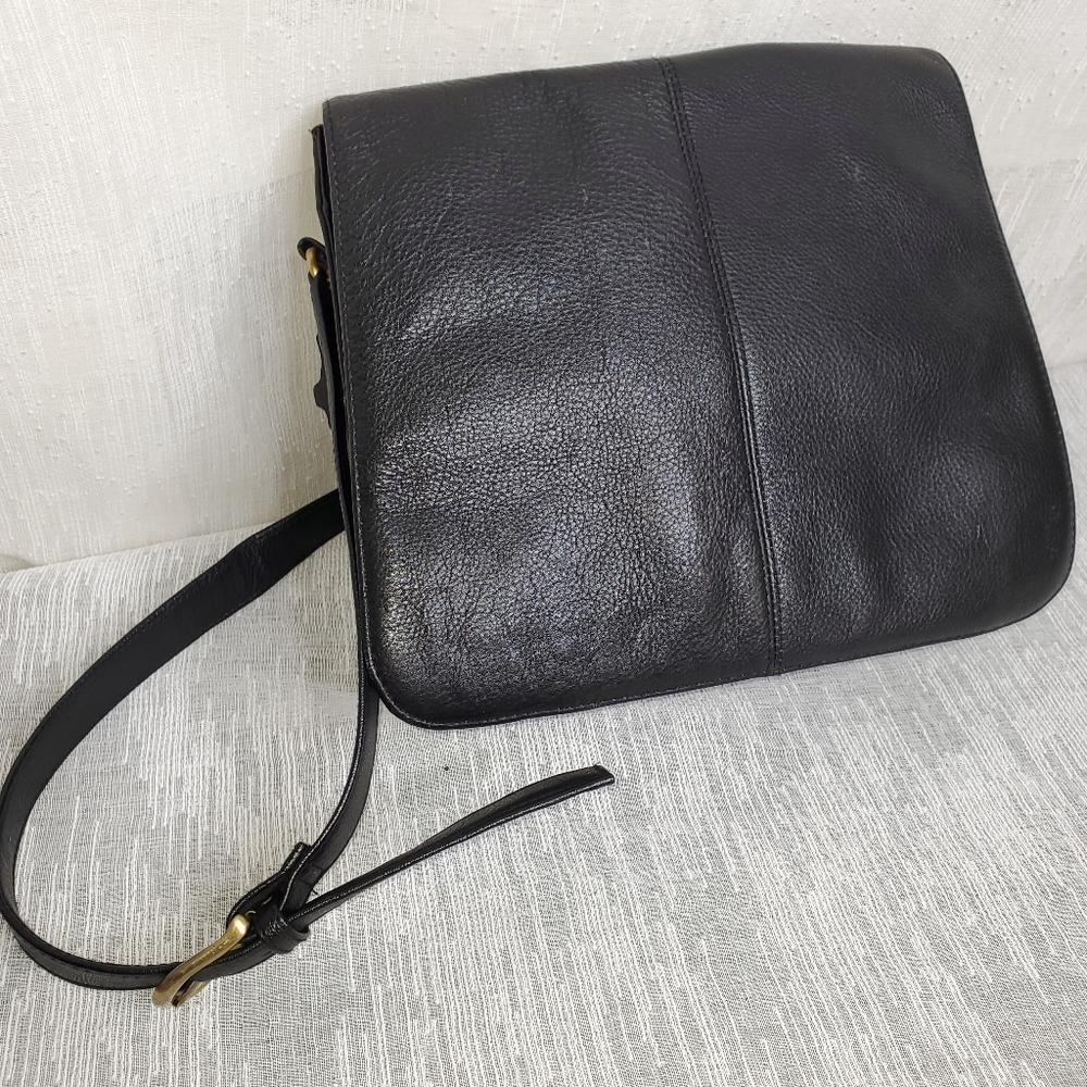 Giani Bernini Black Leather Flap over Shoulder bag